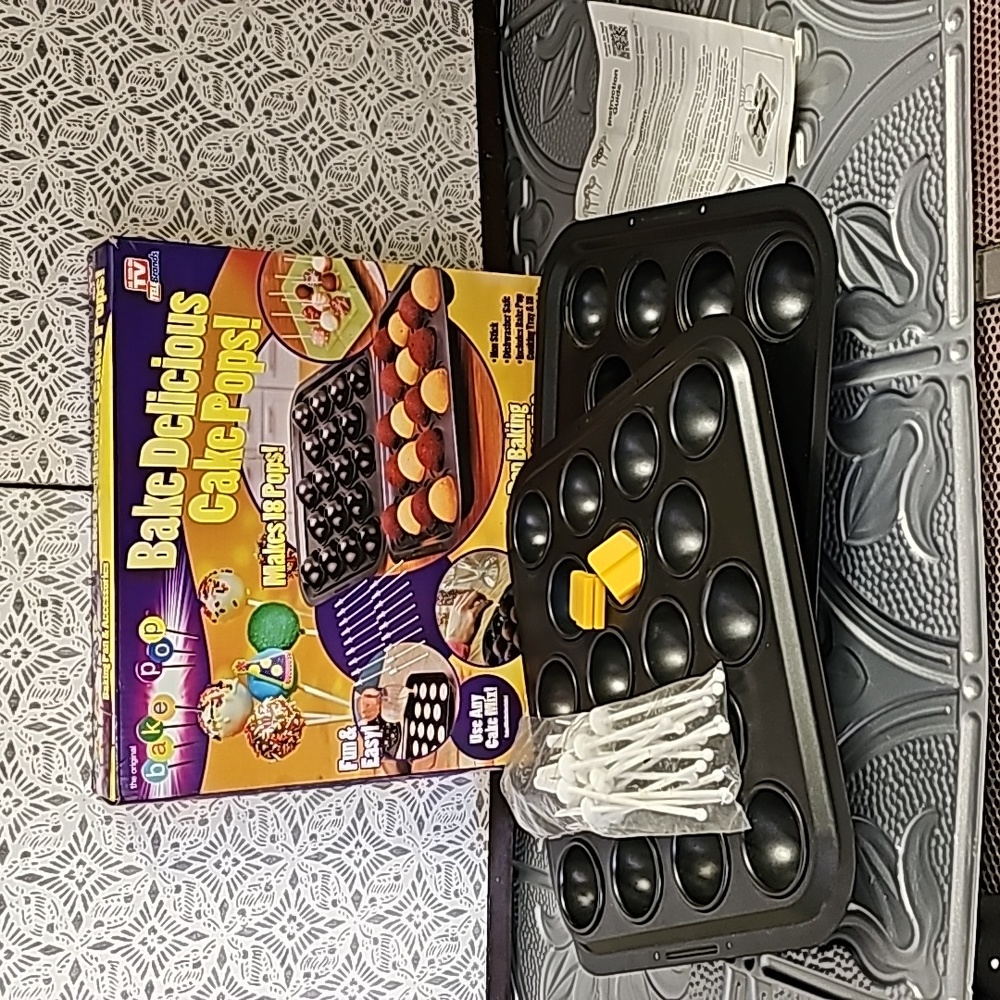 Cake Pop baking Kit Cooking Tray reusable pop sticks use any cake mix metal